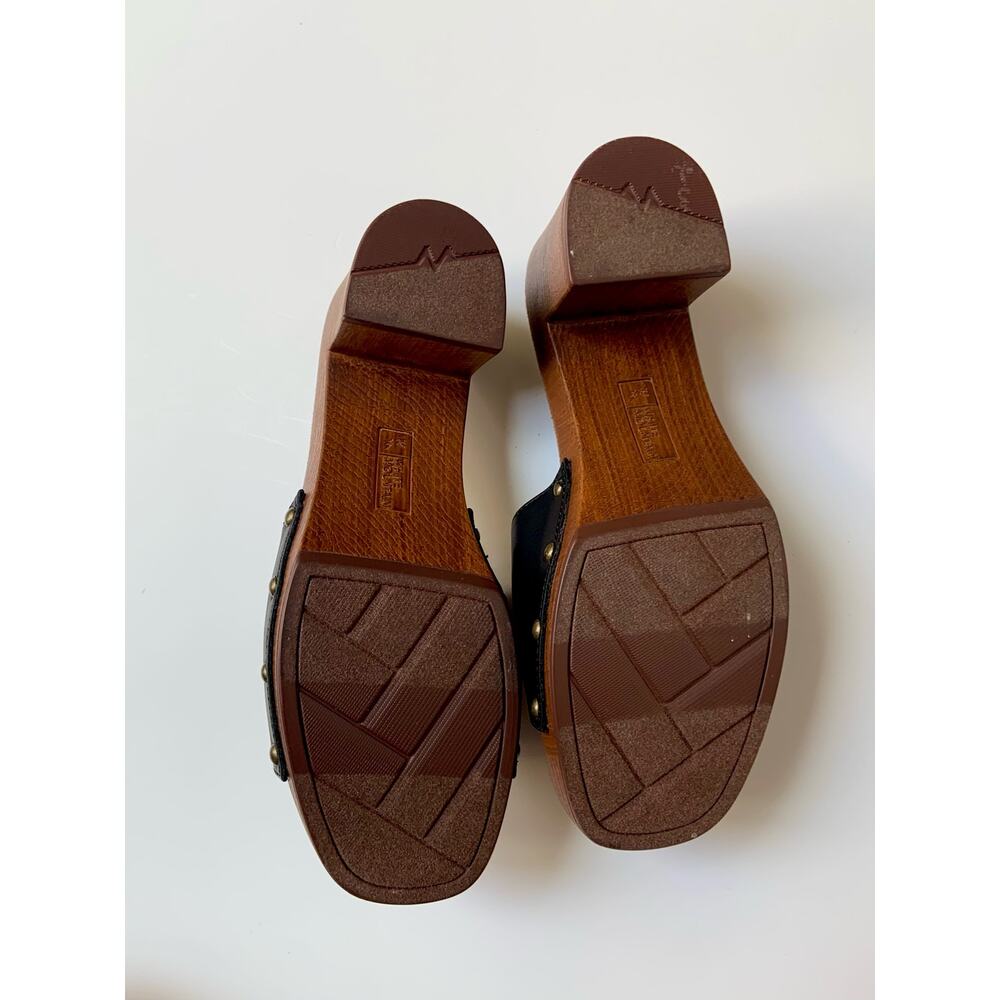 NWOB White Mountain Jem Footbeds Black Block Heeled Gold Chain Sandals Wmns 7 - Picture 8 of 10